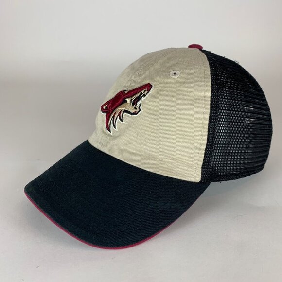 Arizona Coyotes NHL White Beige Fan Favorite Relaxed Fit Snapback Trucker Hat - Picture 1 of 6